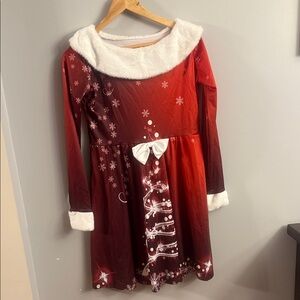 Denater Christmas-themed dress